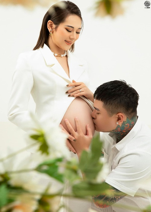 Chủ nhân của bản hit “Vợ tuyệt vời nhất” vui buồn lẫn lộn khi bà xã sắp sinh con.