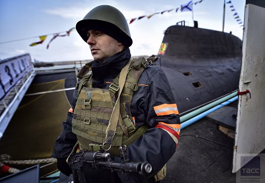 Theo văn phòng báo chí Bộ Quốc phòng Nga, tàu ngầm sau nâng cấp được cải thiện hệ thống hỗ trợ sự sống, cũng như trang bị kỹ thuật vô tuyến và sonar săn tàu ngầm. Nguồn ảnh: TASS