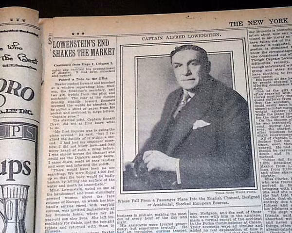 Việc Alfred Loewenstein đi nhầm cửa cũng khó lòng xảy ra vì hai cánh cửa không khó để phân biệt. Cửa thoát hiểm được đánh dấu EXIT và có gắn một chốt cài lò xo được điều khiển từ bên trong mà theo lý thuyết, phải hai người đàn ông mới có thể mở được.