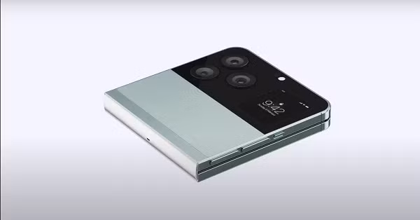 Mới đây, YouTuber ardstudiodesign đã cho ra mắt video concept về một thiết bị có thể gập lại được cho là chiếc iPhone Flip này.