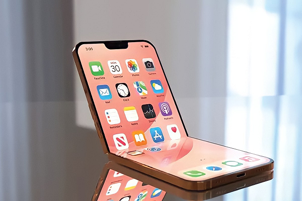 iPhone Flip trong video concept này có nhiều nét tương đồng với những hình ảnh render của nhà thiết kế đồ họa Technizo được tiết lộ vào năm ngoái.