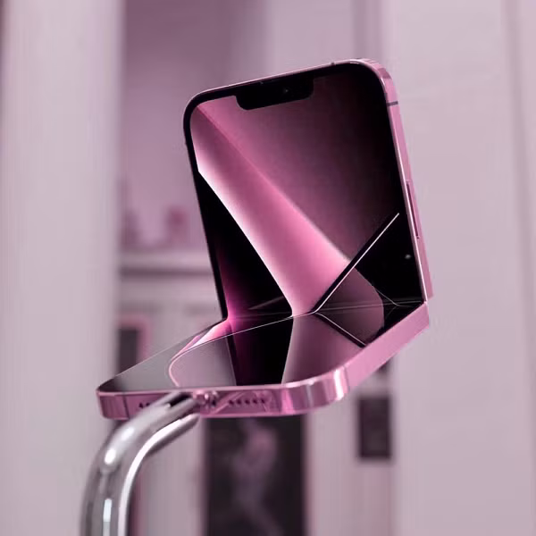 Trước đó, YouTuber ardstudiodesign đã tạo một video concept về chiếc iPhone có thể gập lại được cho là sắp ra mắt, qua đó giới thiệu thiết kế tiềm năng và cấu hình dự kiến của thiết bị.