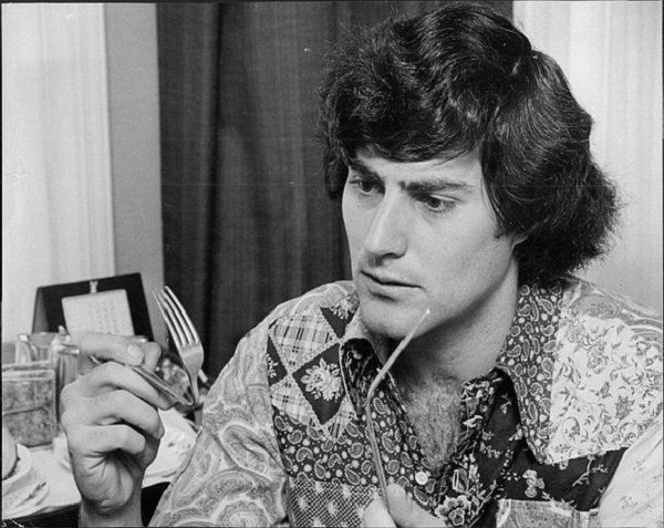 Khả năng ngoại cảm đặc biệt của Uri đã gây chú ý cho Cơ quan Tình báo Mossad của Israel lẫn Cục Tình báo Trung ương của Mỹ (CIA) ngay từ đầu thập niên 70 thế kỷ trước.