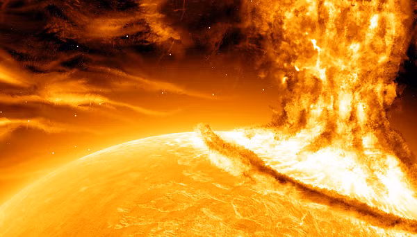 Công ty viễn thông khổng lồ NTT của Nhật Bản đang theo dõi sát sao, tìm hiểu hạt năng lượng và những hiện tượng khác được tạo ra từ quầng lửa Mặt Trời ảnh hưởng ra sao tới thiết bị điện tử.