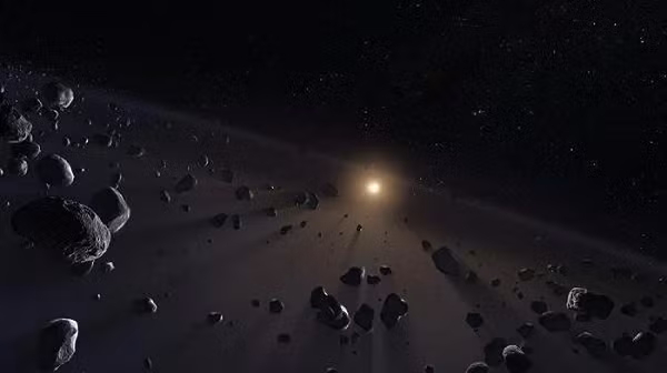 Giữa giai đoạn sao "sống" như Mặt Trời và sao lùn trắng, ngôi sao sẽ trải qua giai đoạn "sao khổng lồ đỏ": bất ngờ phình to lên và nuốt chửng một số hành tinh gần nó.