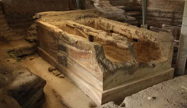 Kết quả thu được cho thấy Joya de Cerén có thế mạnh về sản xuất các loại sợi và bình gốm, đồng thời ưa chuộng nhập khẩu nhiều loại đá quý như ngọc bích, đá mắt mèo và đồ gốm cao cấp từ thành phố Copán của Maya cách đó không xa.