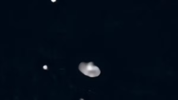 Tuy nhiên mới đây, sau gần 150 năm sự thật toàn diện của 130 Elektra tiếp tục được hé lộ thông qua nghiên cứu dẫn đầu bởi tiến sĩ Anthony Berdeu từ Viện Nghiên cứu Thiên văn Quốc gia Thái Lan và Đại học Chulangonkorn.