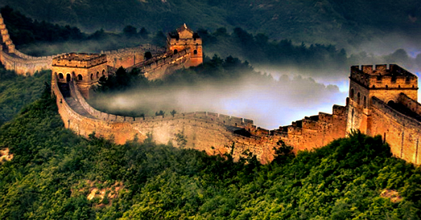 Dịch Khai Chiêm tính toán và nhận định cần tới 99.999 viên gạch để hoàn thành công trình. Viên quan phụ trách không tin và nói rằng, chỉ cần tính sai một viên, quân lính sẽ phải lao động khổ sai trong 3 năm.