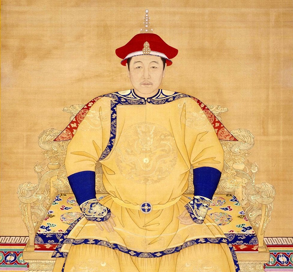 Vua Khang Hi sinh năm 1654 lên ngôi năm 1661 và trị vì nhà Thanh suốt 61 năm đến khi ông mất năm 1722. Vua Khang Hi chính là vị vua cai trị lâu nhất trong lịch sử Trung Hoa.