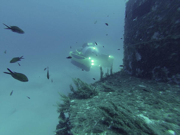 Tại Singapore, các nhà khoa học đã đưa biện pháp xử lý sinh học loại nước muối để chiết xuất canxi, magiê, kali và lưu huỳnh trong nó.