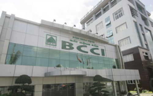 Nhà Khang Điền chi 800 tỷ đồng thâu tóm Công ty Xây dựng Bình Chánh. Cuối tháng 11/2015, CTCP Nhà Khang Điền (KDH) quyết định mua thêm 32 triệu cổ phiếu của CTCP Xây dựng Bình Chánh (BCI) để nâng sở hữu tại đây lên 57,3% vốn điều lệ và chính thức sở hữu BCI như là một công ty con của KDH. Số tiền bỏ ra là gần 800 tỷ đồng.