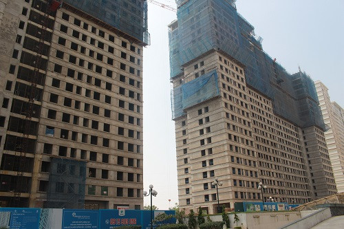 Dự án Park View Residence nằm trên đường Lê Văn Lương kéo dài, khu đô thị Dương Nội, Hà Đông - phía Tây Nam của Hà Nội. Dự án gồm 3 tòa nhà được đặt tên H, J, K cao 25 tầng, diện tích đất 26.558,5m2, mật độ xây dựng chiếm 26,6%.