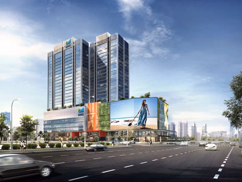 Dự án có diện tích đất 8.956 m2, diện tích xây dựng khoảng 4.717,3 m2. Như vậy, mật độ xây dựng chiếm 52,67%. Đây là một mức mật độ xây dựng rất cao, tuy nhiên đó là phần khối đế 6 tầng. Ảnh phối cảnh tổng thể dự án. 