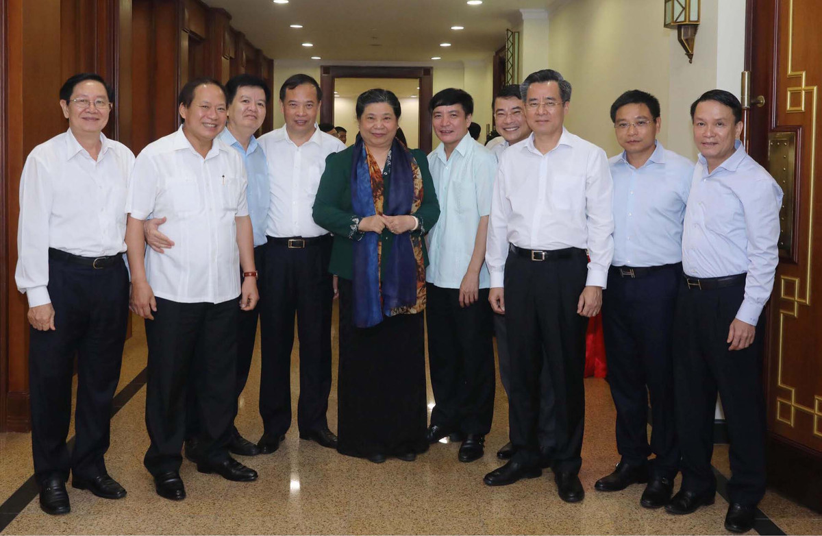 Các đại biểu dự hội nghị