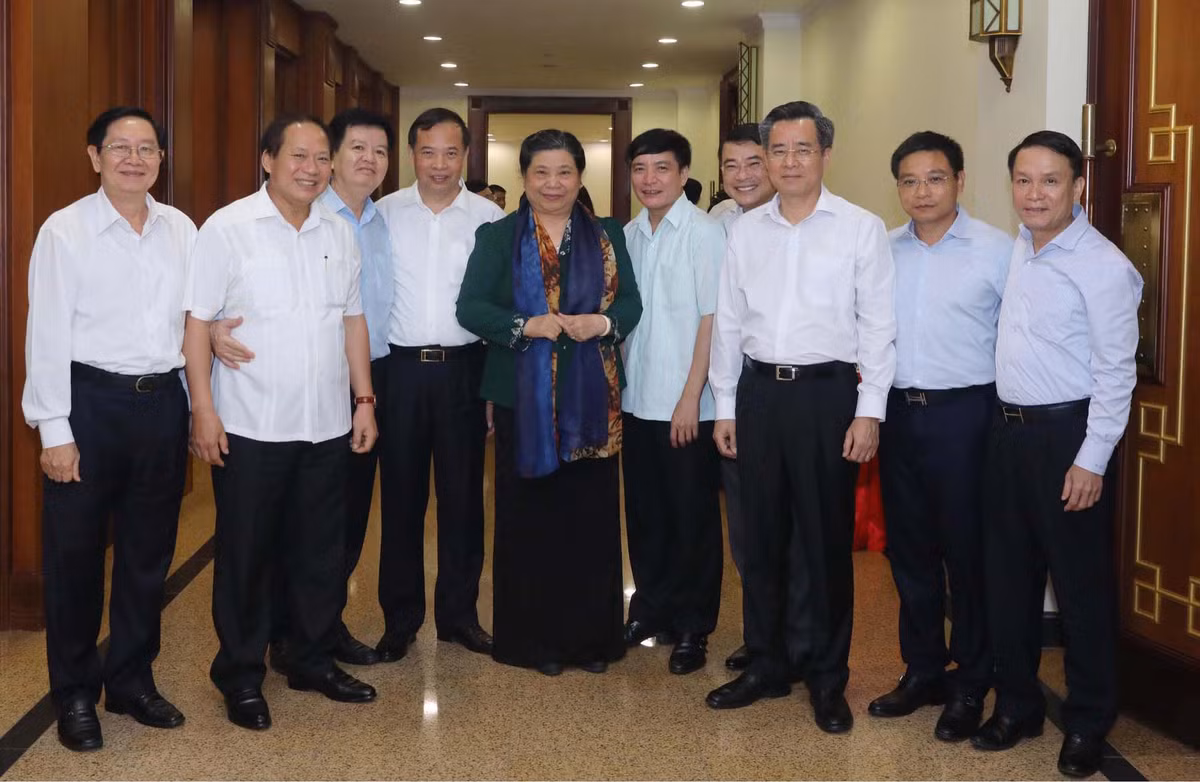 Các đại biểu dự hội nghị