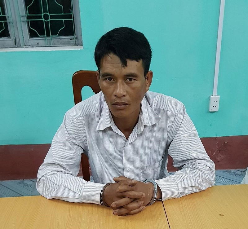 Đối tượng Hòa tại cơ quan điều tra.