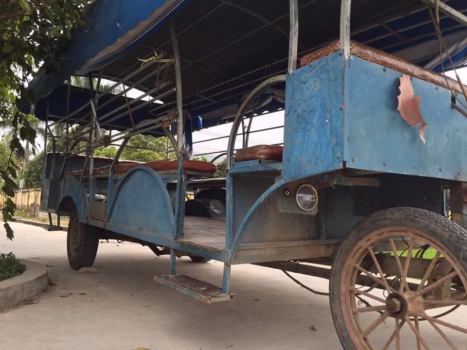 Khung xe được làm rất thô sơ.