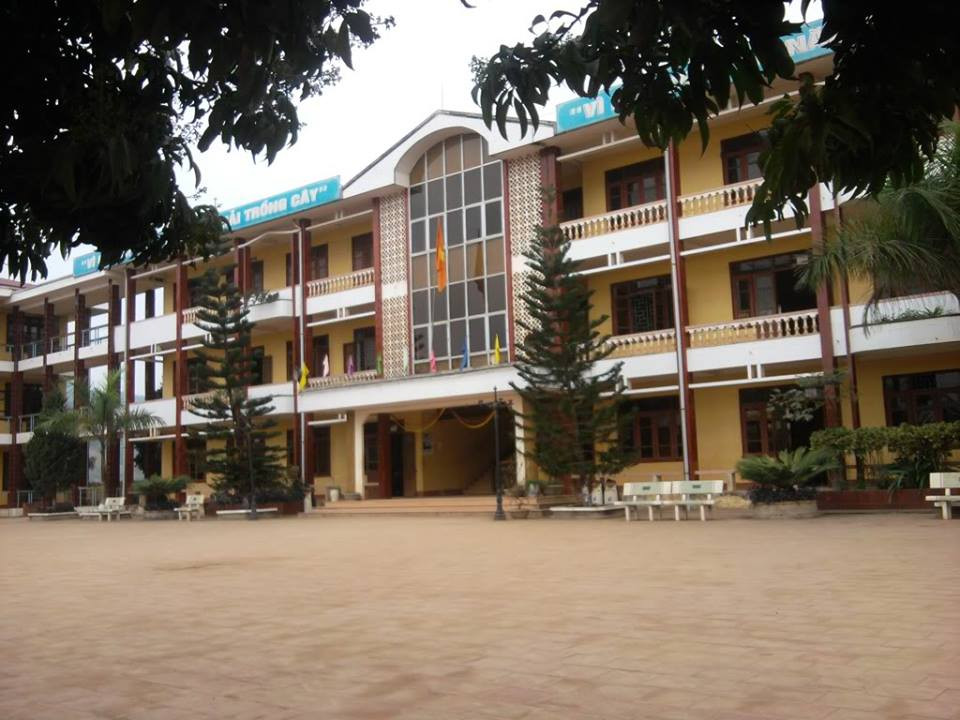 Trường THPT Tứ Sơn nơi em T. theo học. Ảnh minh họa.