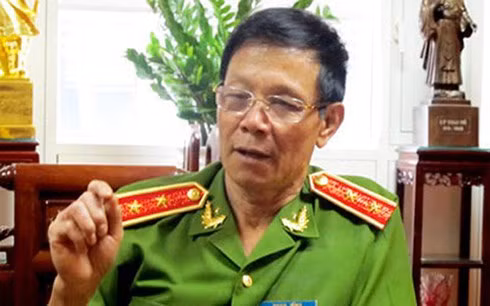 Can canh cong an kham xet nha ong Phan Van Vinh