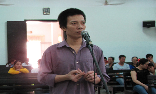 Duong noi thu tinh hiep dam chau gai 10 tuoi