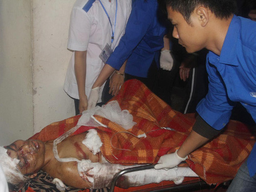 Thời điểm xảy ra tai nạn, có khoảng 50 công nhân của Tập đoàn Sam Sung (Hàn Quốc) đang lắp ráp giàn giáo đổ trụ bê tông có chiều cao 30m. Đa số là công nhân Việt Nam tăng ca, không có công nhân nước ngoài. Ngay sau khi tai nạn xảy ra, các nạn nhân bị thương đã được chuyển đến bệnh viện đa khoa huyện Kỳ Anh và bệnh viện đa khoa tỉnh Hà Tĩnh cấp cứu.