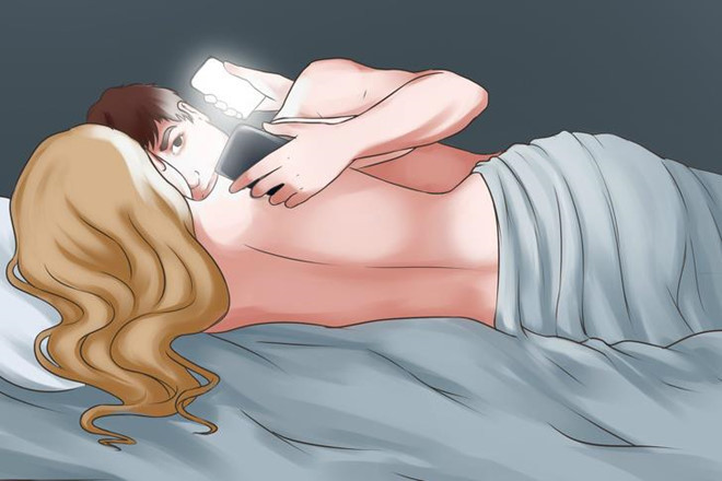 Tình yêu thời nay bị chi phối quá nhiều bởi các thiết bị công nghệ hay mạng xã hội. Ở cạnh nhau mà đôi lứa chẳng buồn chuyện trò, chỉ cắm đầu vào lướt màn hình.