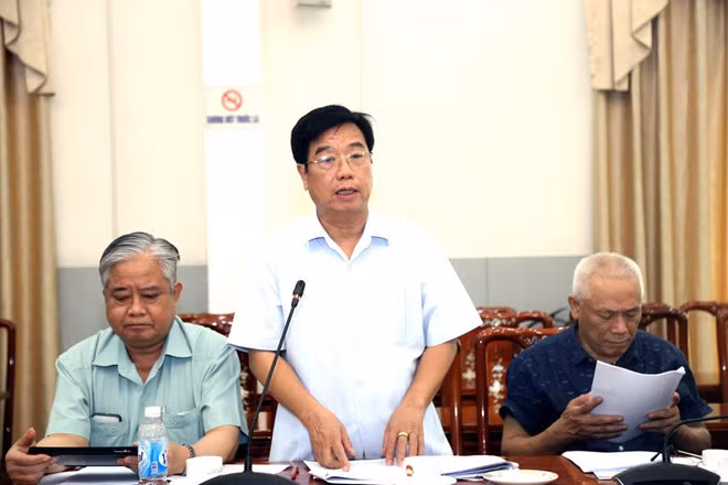 De nghi sua Luat Giao duc de xu ly thi sinh duoc nang diem