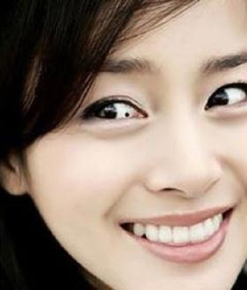 Khi yêu, họ rất dễ chia tay vì một kẻ thứ ba xen giữa. Khi kết hôn rồi thì hôn nhân khó bề yên ấm.