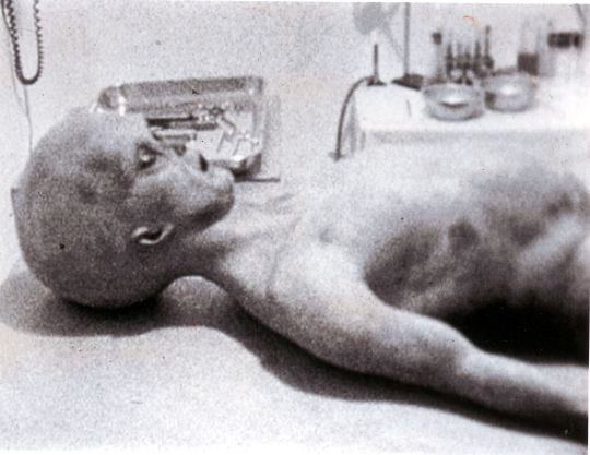 Chính vì vậy, cho đến nay, sự kiện UFO rơi ở Roswell năm 1947 vẫn là bí ẩn lớn.