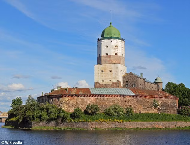 Người chơi nào chỉ còn lại 2 tướng và không thể xếp thành hàng ba thì sẽ là người thua cuộc và trò chơi kết thúc. Các chuyên gia cho rằng trò chơi này từng được gọi là tablei.