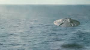 Ví dụ như vào giữa thập niên 70 của thế kỷ 20, nhiều tàu ngầm hạt nhân phát hiện những âm thanh lạ tại vùng biển Đại Tây Dương.