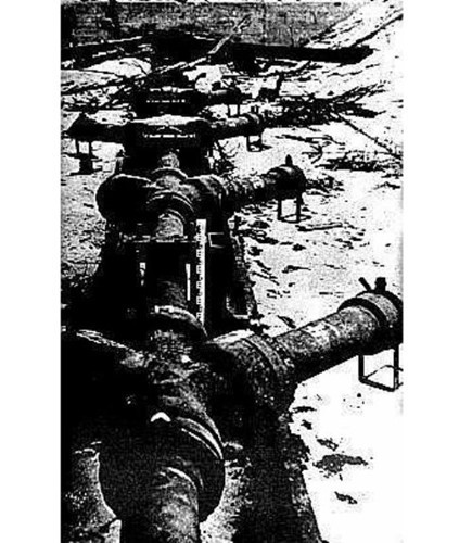 Quả đạn sẽ được phóng đi từ phía cuối nòng phóng giống với cơ cấu bắn của đạn pháo.