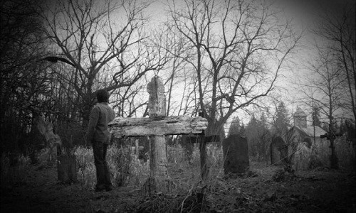 Những sự việc kỳ bí, khó lý giải xảy ra tại thị trấn Stull khiến không ít người tò mò, hiếu kỳ. Vì vậy, một số đã đến thị trấn này, đặc biệt là vào dịp Halloween để trải nghiệm những điều bí ẩn có phần rùng rợn được nhắc đến trong các truyền thuyết.