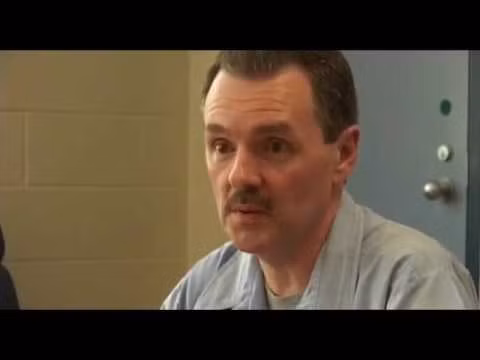 Bệnh viện Drake là một trong những nơi hung thủ làm việc và cũng là nơi có nhiều bệnh nhân bị Harvey sát hại (27 người). Y làm trợ lý cho một y tá tại nhiều bệnh viện ở Cincinnati, London và Kentucky.