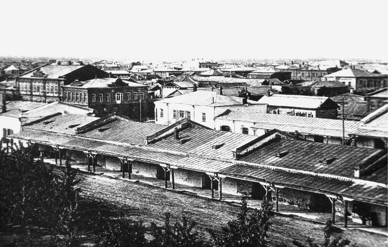 Những ngôi nhà san sát nhau ở Semipalatinsk.