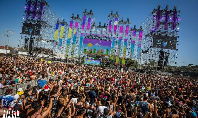 Theo thông tin từ giới chức trách, 3 nạn nhân lần lượt qua đời sau khi được đưa đến bệnh viện địa phương vì sốc thuốc.