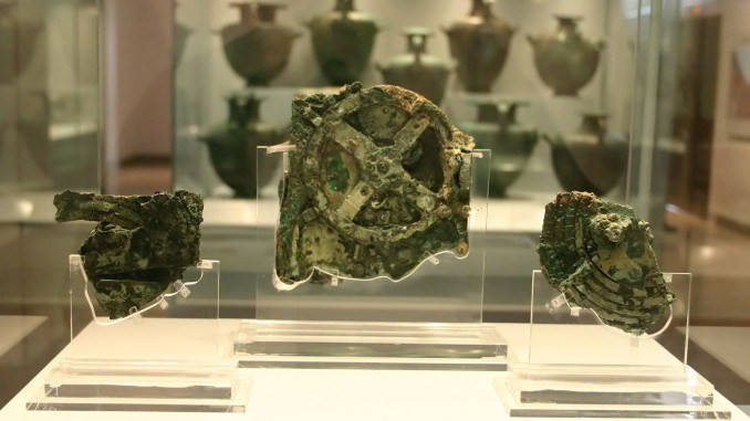 Khi các chuyên gia lắp ghép 29 bánh răng với nhau thì chúng tạo thành một bộ lịch thiên văn học.