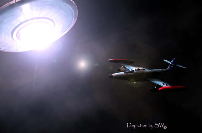 Khi tới gần mục tiêu, Trung úy Moncla thông báo với lực lượng mặt đất rằng đã nhìn thấy mục tiêu và muốn tiếp cận gần hơn.