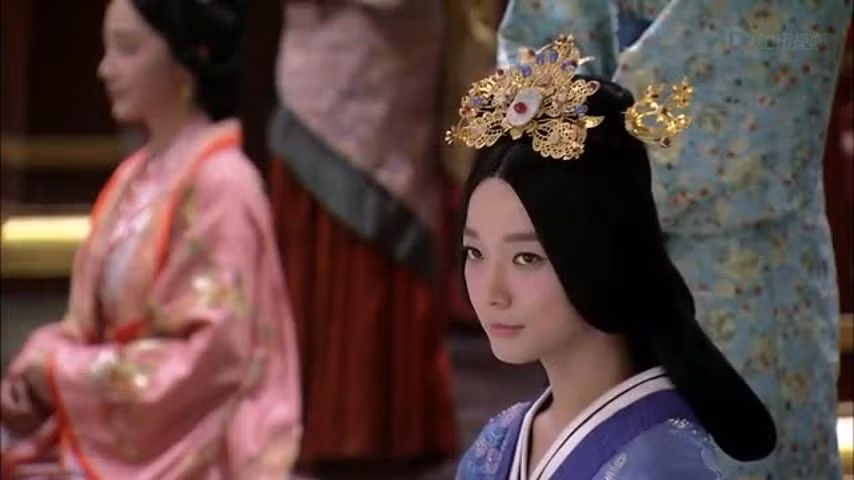 Trong đó có lần hoàng hậu Trần A Kiều dùng thuật Vu cổ - một loại tà thuật rất nổi tiếng thời xưa - để ám hại Vệ Tử Phu. Tuy nhiên, sự việc bị Hán Vũ Đế phát giác nên vô cùng tức giận. Vì vậy, Hán Vũ Đế phế bỏ ngôi vị Hoàng hậu của Trần A Kiều. Vệ Tử Phu được hoàng thượng sắc phong làm Hoàng hậu thay cho Trần A Kiều.