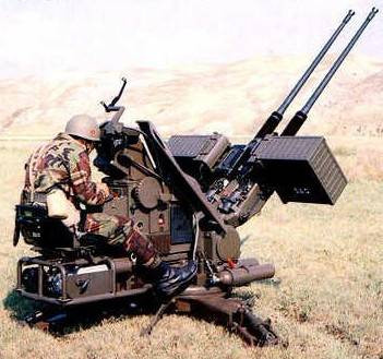 Ngoài pháo phòng không 35mm, công ty MKEK của Thổ Nhĩ Kỳ đã mua giấy phép sản xuất pháo phòng không nòng đôi 20 mm Oerlikon GAI-D01 với bánh xe có thể tháo rời. Ngoài pháo phòng không như trên, Quân đội Thổ Nhĩ Kỳ còn sử dụng súng máy 12,7 mm Browning M2 gắn trên xe để tiêu diệt các mục tiêu bay thấp.