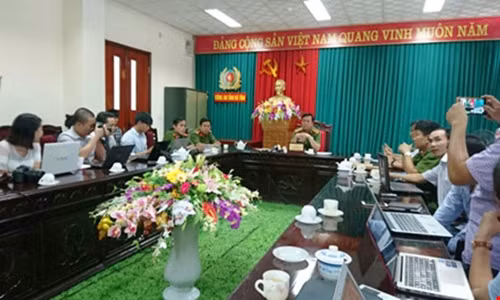 Khoi to vu chon lap chat thai Formosa trong trang trai tu nhan