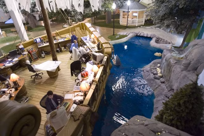 Không gian làm việc hoàn toàn mở trên "tàu hải tặc".