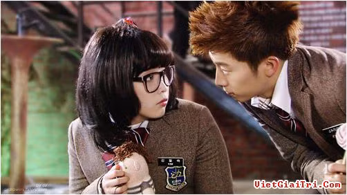 Phụ nữ đầy đặn mập mạp thường khá sexy, gợi cảm, thân hình nóng bỏng. Hầu hết đàn ông thích những đường cong tuyệt đẹp, đầy đặn nữ tính, người phụ nữ đầy đặn giống như một quả đào đầy đặn, thường khiến người ta có cảm giác nắm giữ và chiếm đoạt.