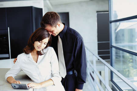 Bò làm chuyẹn áy giỏi hon chòng nen khong dút ra nỏi