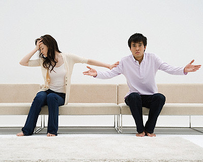 Tình yêu thương của mẹ dành cho con là thứ quý giá nhất không gì có thể thay thế nổi, thậm chí họ nguyện đánh đổi hạnh phúc bản thân để mang lại hạnh phúc và gia đình đầm ấm cho con cái. Có điều, họ không hiểu rằng hôn nhân bất hạnh của bố mẹ cũng ảnh hưởng xấu đến con.