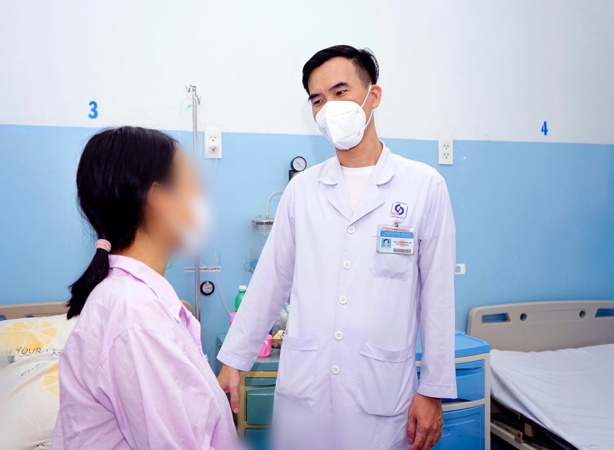 Thai phụ mang thai 24 tuần bị vỡ gan do tai nạn giao thông Thai phu mang thai 24 tuan bi vo gan do tai nan giao thong