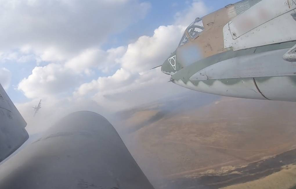 Ngày 18/2 vừa qua, Bộ Quốc phòng Nga đã công bố đoạn video cho thấy máy bay chiến đấu Su-25 của nước này tấn công vào vị trí của Quân đội Ukraine tại khu vực Donetsk. Ảnh: TASS.