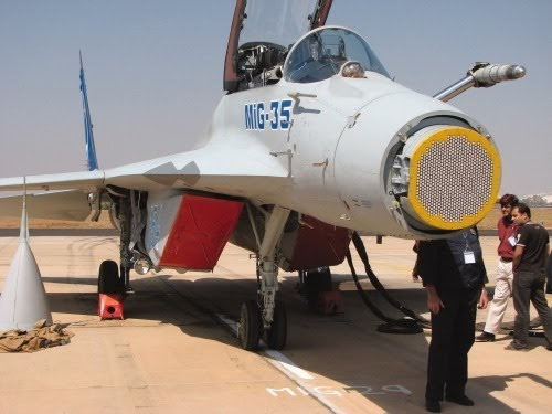 MiG-29 UPG sử dụng radar mảng pha quét điện tử doppler xung Zhuk M. Radar có khả năng xử lý nhanh hơn, có thể phát hiện các vật thể 5m2 từ 120 km và có thể theo dõi 10 mục tiêu, với khả năng tấn công 4 mục tiêu cùng lúc ở chế độ không đối không.