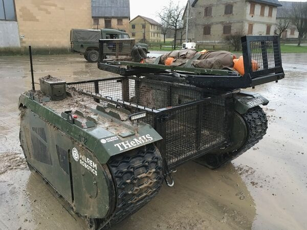 Một phương tiện mặt đất không người lái (UGV) khác của Nga cũng đã xuất hiện trên một đoạn video từ cuối năm 2023, chiếc UGV này đã di chuyển và cung cấp vật tư cho quân đội trên tiền tuyến, né tránh các cuộc tấn công từ máy bay không người lái mini của Ukraine và có thể vận chuyển một người lính bị thương.