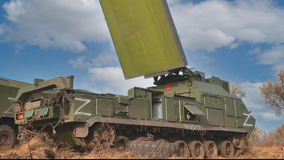 Ngày nay, các đơn vị pháo binh thường được trang bị các hệ thống phản pháo như radar AN/TPQ-36 của Mỹ hoặc Zoopark-2 của Nga, cho phép họ phát hiện đạn pháo đang bay tới và tìm ra vị trí của pháo binh đối phương. Với những công nghệ đó, những người lính pháo binh đã không còn được an toàn như trước kia.